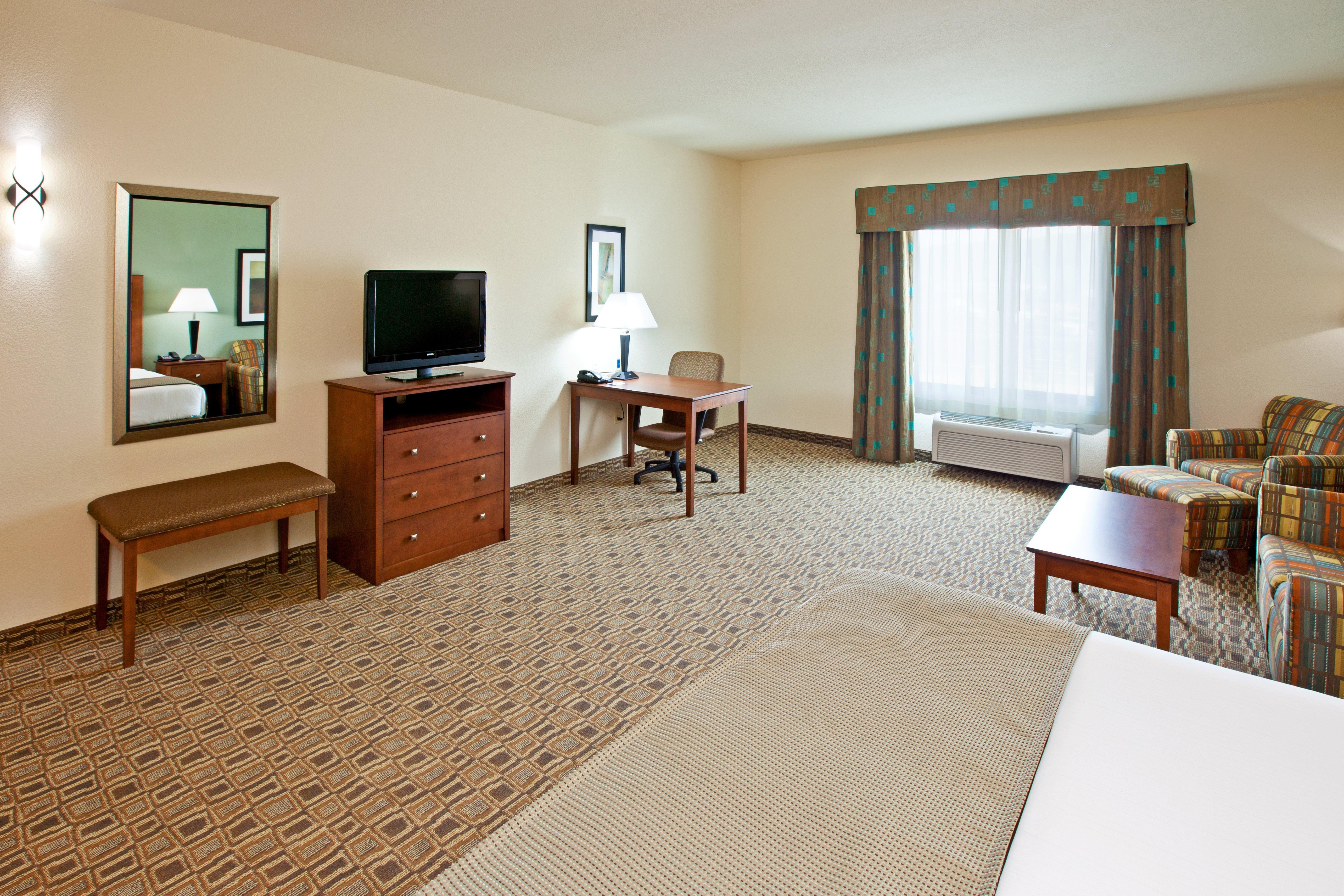 Holiday Inn Express & Suites Ripley By Ihg Exterior photo