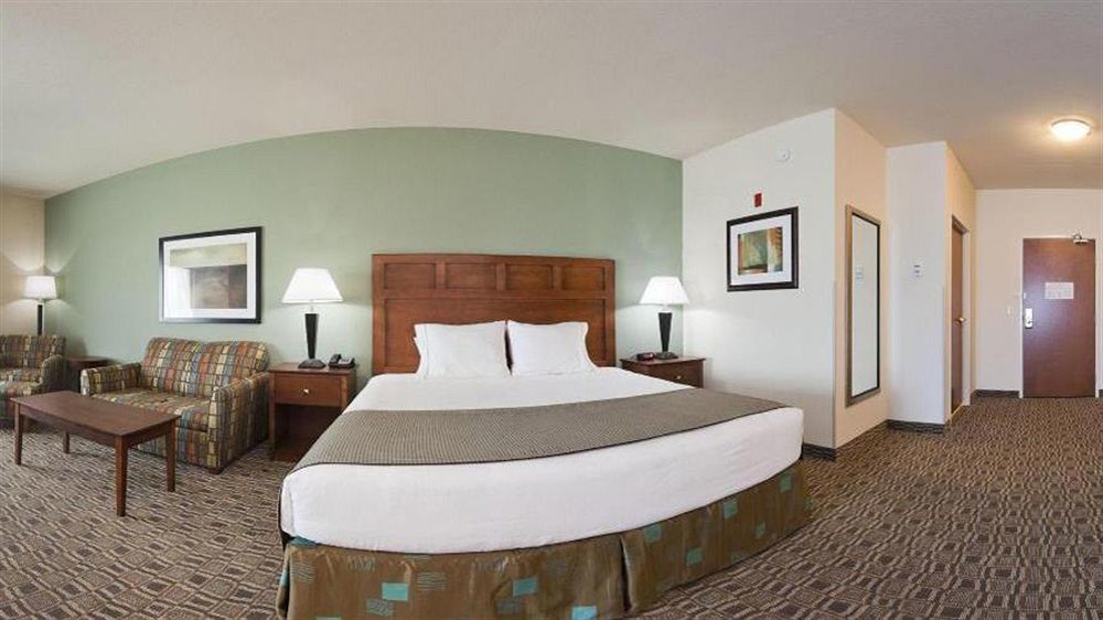 Holiday Inn Express & Suites Ripley By Ihg Exterior photo