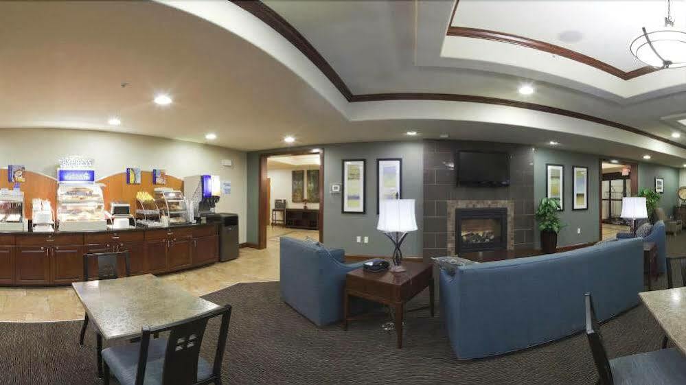 Holiday Inn Express & Suites Ripley By Ihg Exterior photo